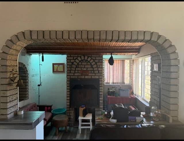3 BEDROOM HOUSE FOR SALE IN VREDENBURG